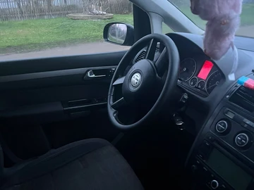 Авто Volkswagen Touran 2006 № 8448582