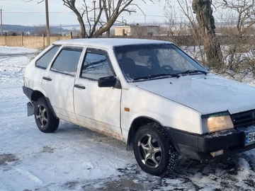 Авто ВАЗ 2109 1996 № 8449065