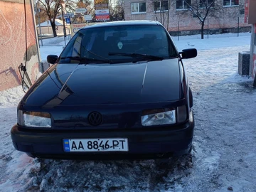 Авто Volkswagen Passat Sedan 1990 № 8449068