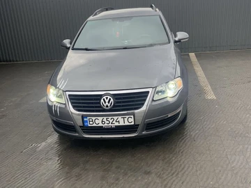 Авто Volkswagen Passat Variant 2005 № 8449239