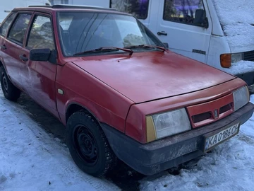 Авто ВАЗ 2109 1989 № 8449701