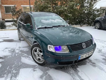Авто Volkswagen Passat Hatchback 1999 № 8450180