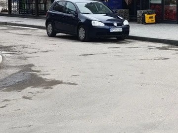 Авто Volkswagen Golf 2004 № 8450184