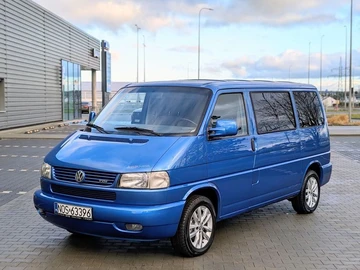 Авто Volkswagen Transporter 2000 № 8450396