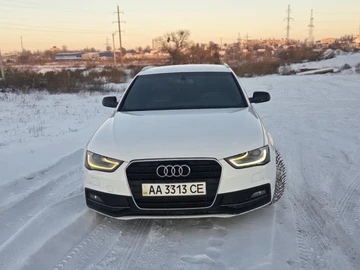 Авто Audi A4 2012 № 8450415