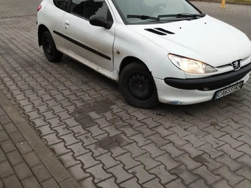 Авто Peugeot 206 2003 № 8450435
