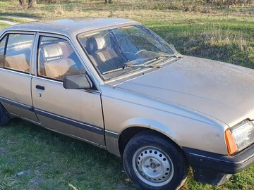 Авто Opel Ascona 1986 № 8451070