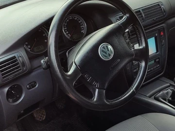 Авто Volkswagen Passat Variant 2005 № 8451104