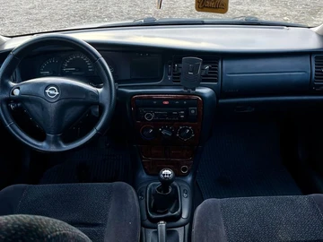 Авто Opel Vectra 1999 № 8451315