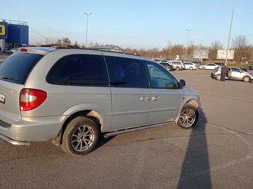 Авто Chrysler Grand Voyager 2001 № 8452054