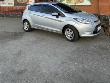 Авто Ford Fiesta 2012 № 8452084