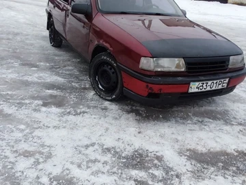 Авто Opel Vectra 1989 № 8452089