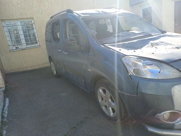 Авто Peugeot Partner 2011 № 8452710