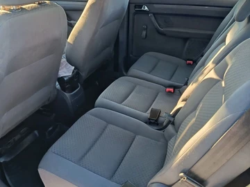 Авто Volkswagen Touran 2006 № 8452828