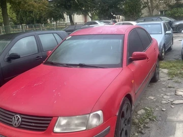 Авто Volkswagen Passat Sedan 1997 № 8453176