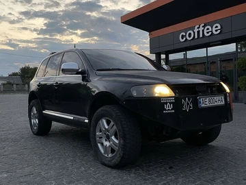 Авто Volkswagen Touareg 2004 № 8453301