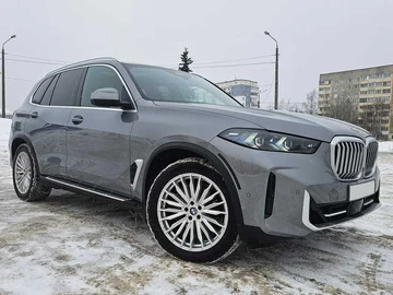 Авто BMW X5 2023 № 8453423