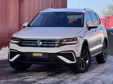 Авто Volkswagen Tiguan 2022 № 8453450