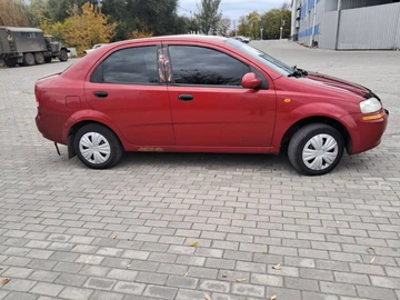 Авто Chevrolet Aveo 2004 № 8453961