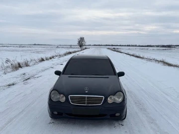 Авто Mercedes 220 2000 № 8454041