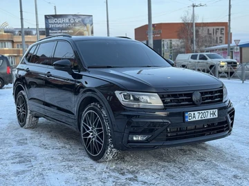Авто Volkswagen Tiguan 2019 № 8454043
