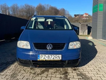 Авто Volkswagen Touran 2006 № 8454130