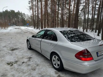 Авто Mercedes E Серия 2004 № 8454271