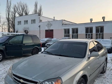 Авто Chevrolet Evanda 2003 № 8454423