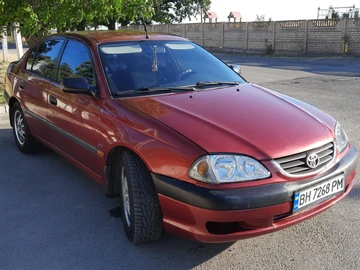 Авто Toyota Avensis 2002 № 8454525