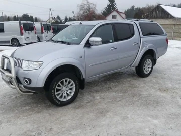 Авто Mitsubishi L 200 2013 № 8454770