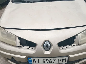 Авто Renault 4 2007 № 8454961
