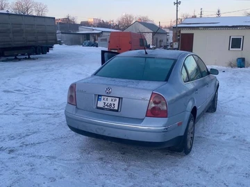 Авто Volkswagen Passat Sedan 2002 № 8455043
