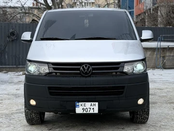 Авто Volkswagen Transporter 2010 № 8455208