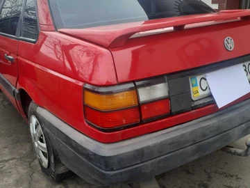 Авто Volkswagen Passat Sedan 1990 № 8455333