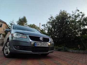Авто Volkswagen Touran 2007 № 8455576