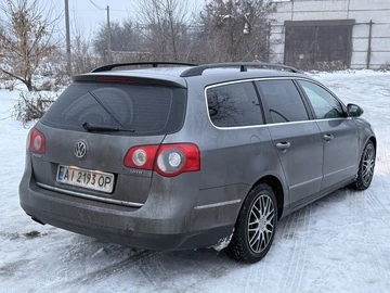 Авто Volkswagen Passat Hatchback 2005 № 8456117