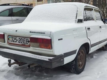 Авто ВАЗ 2107 1990 № 8456144