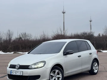 Авто Volkswagen Golf 2010 № 8456388