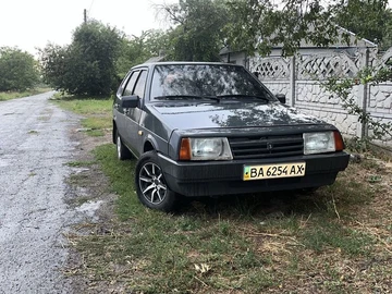Авто ВАЗ 2109 1990 № 8456445