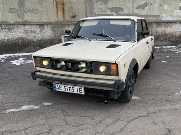Авто ВАЗ 2105 1990 № 8456525