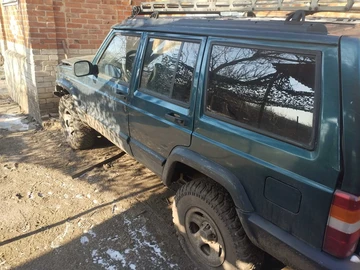 Авто Jeep Cherokee 2001 № 8456810