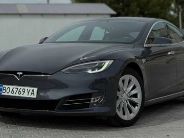 Авто Tesla Model S 2018 № 8456854