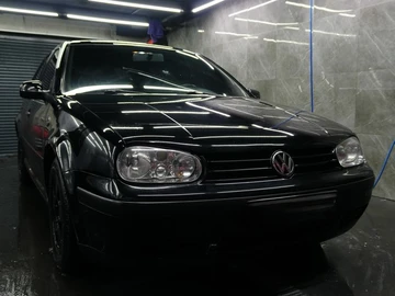 Авто Volkswagen Golf 1998 № 8456897