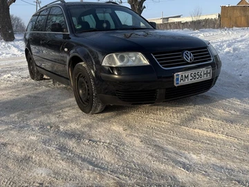 Авто Volkswagen Passat Variant 2002 № 8457298