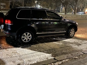 Авто Volkswagen Touareg 2007 № 8457331