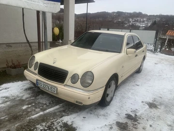 Авто Mercedes E Серия 2000 № 8457382