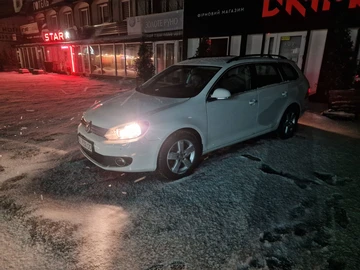Авто Volkswagen Golf 2011 № 8457668