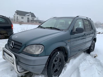 Авто Mercedes Ml Серия 2000 № 8457784