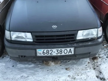 Авто Opel Vectra 1989 № 8458708