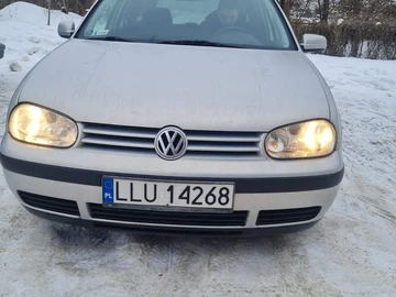Авто Volkswagen Golf 1999 № 8458715